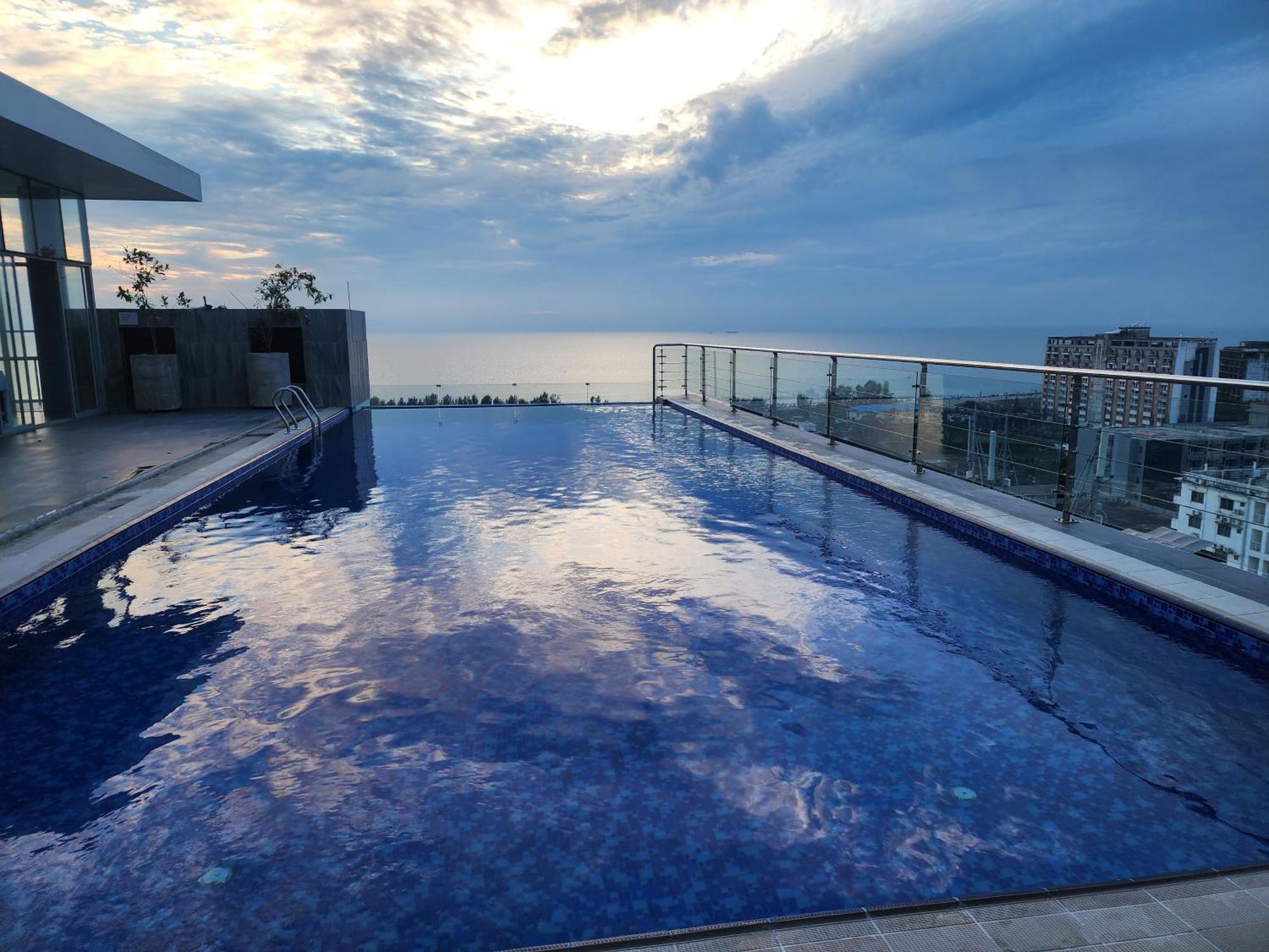 Hotel Windy Terrace Koks Badźar Zewnętrze zdjęcie
